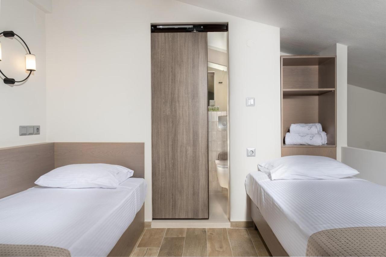 Callisti Suites Sarti Buitenkant foto