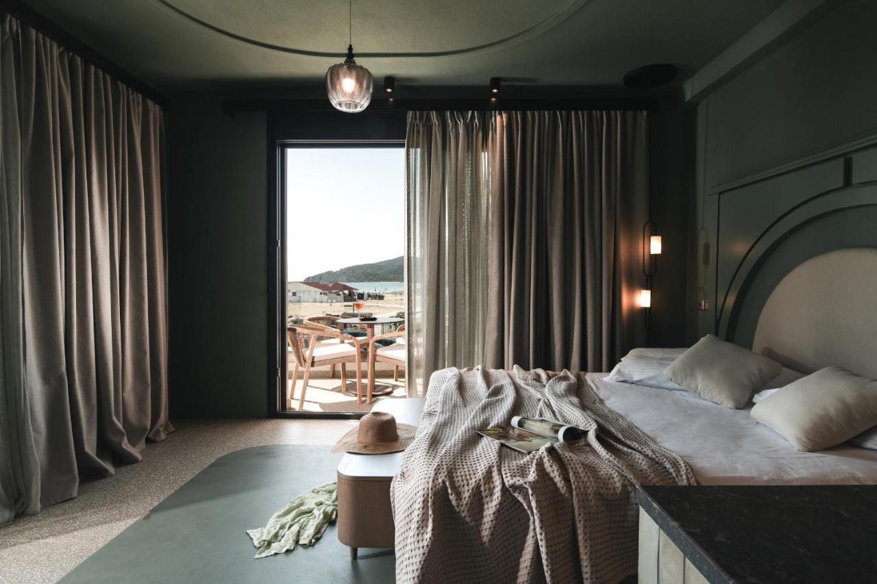 Callisti Suites Sarti Buitenkant foto