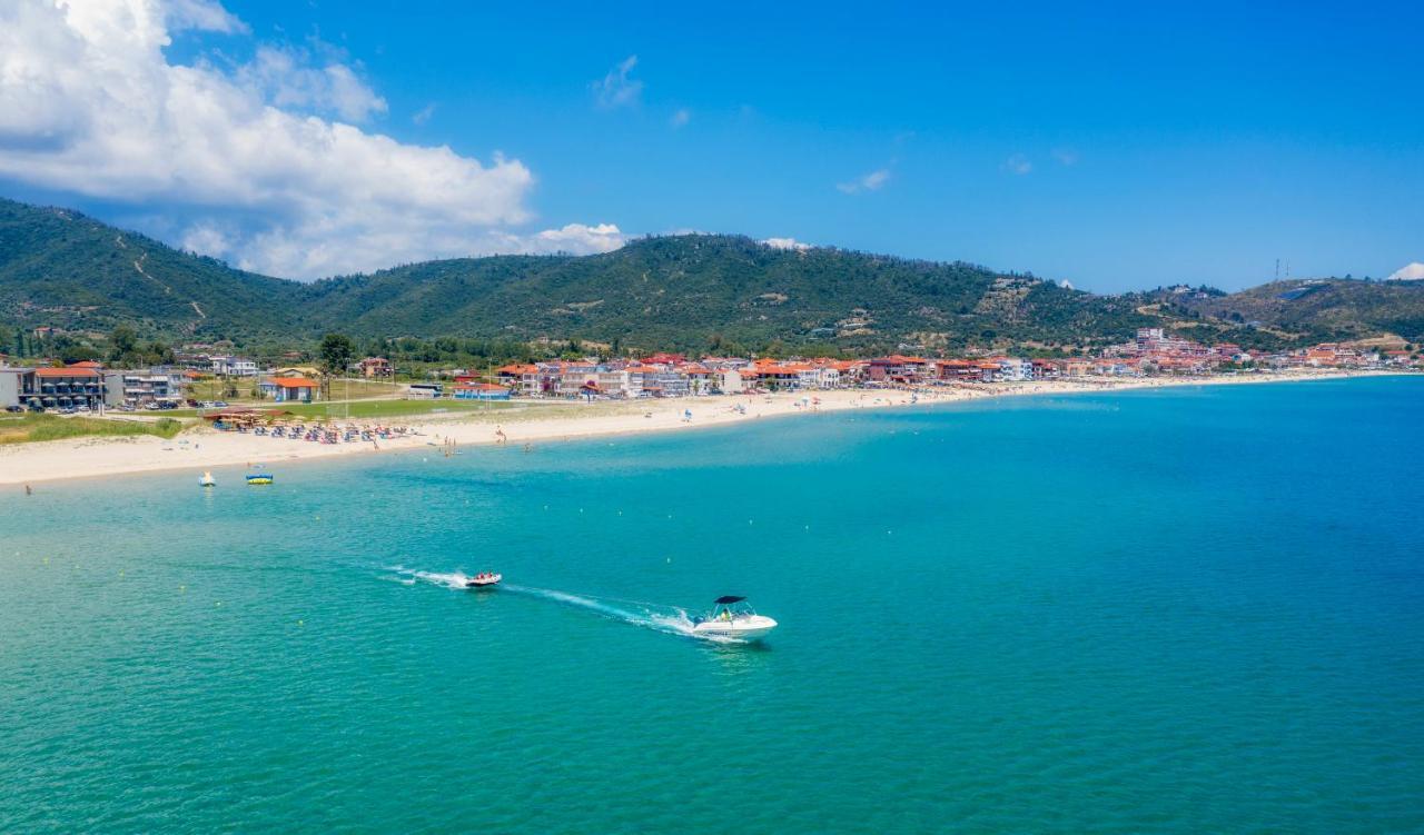 Callisti Suites Sarti Buitenkant foto