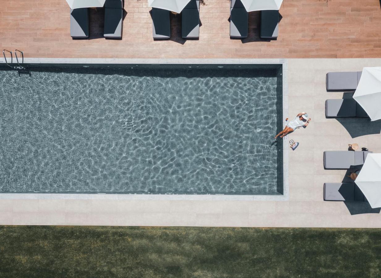 Callisti Suites Sarti Buitenkant foto